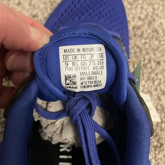 New with tags Men’s Adidas Running Shoes - Picture 9 of 11